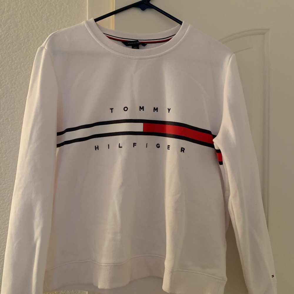 tommy hilfiger crewneck
